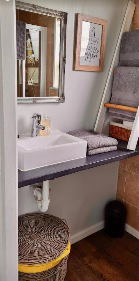 Casetta Del Fuoco - Eco Container Cottage เพลตเตนเบิร์กเบย์ ภายนอก รูปภาพ
